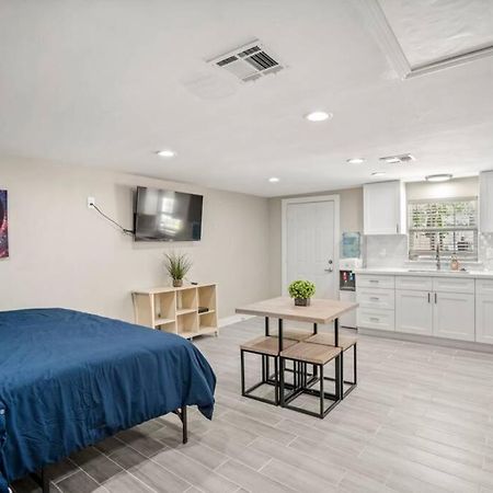Cosmic Studio At North Downtown Villa Houston Luaran gambar