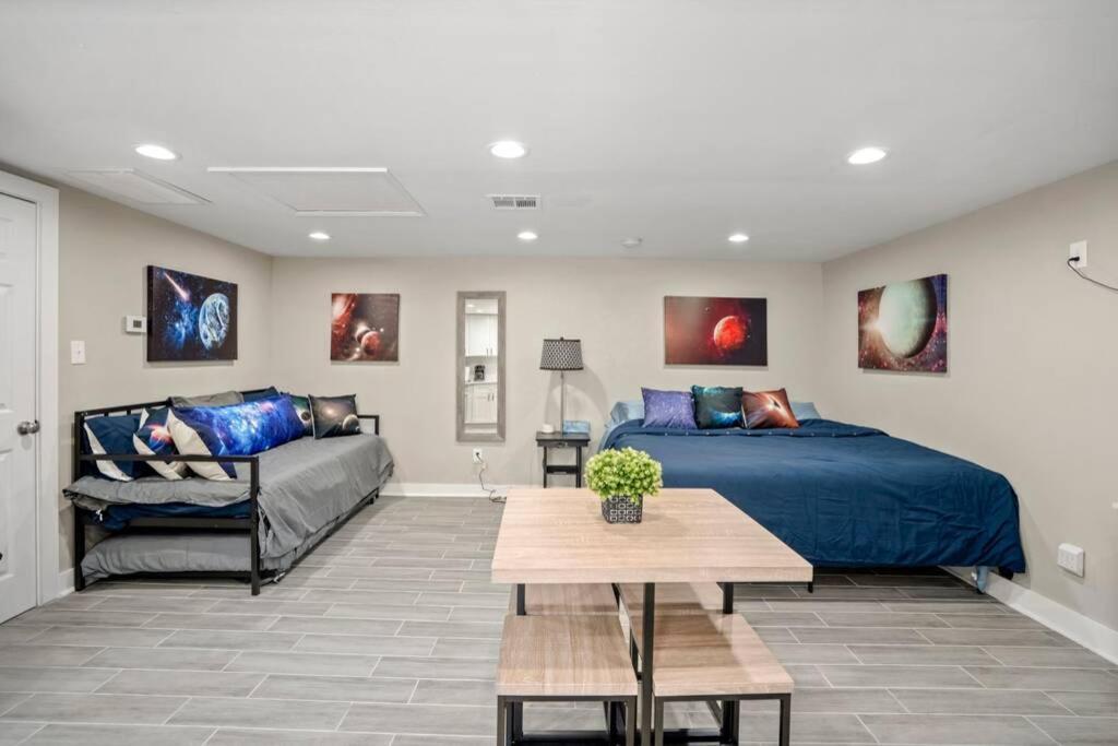 Cosmic Studio At North Downtown Villa Houston Luaran gambar
